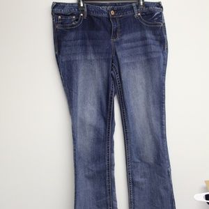 Maurices Straight Jeans 15/16 Long.